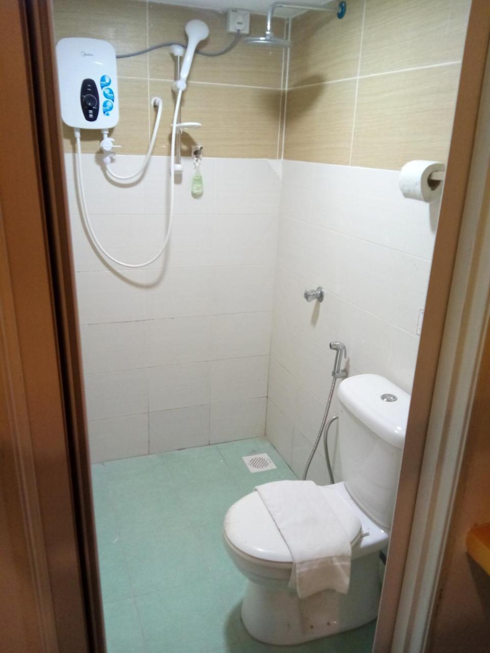 The Serai Cottage Transit Hotel กัมปงกองบาดัค ภายนอก รูปภาพ