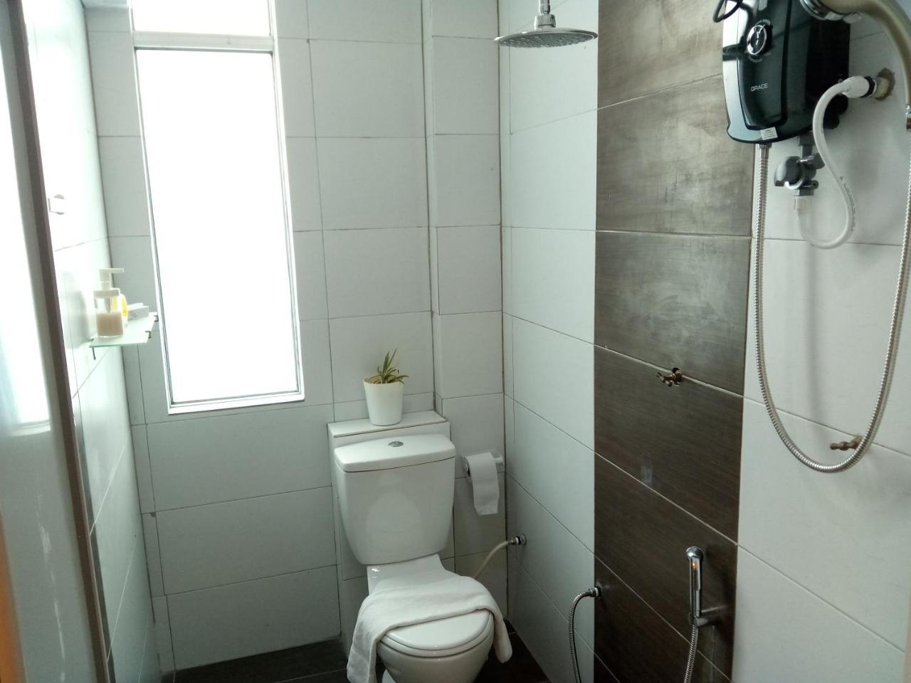 The Serai Cottage Transit Hotel กัมปงกองบาดัค ภายนอก รูปภาพ